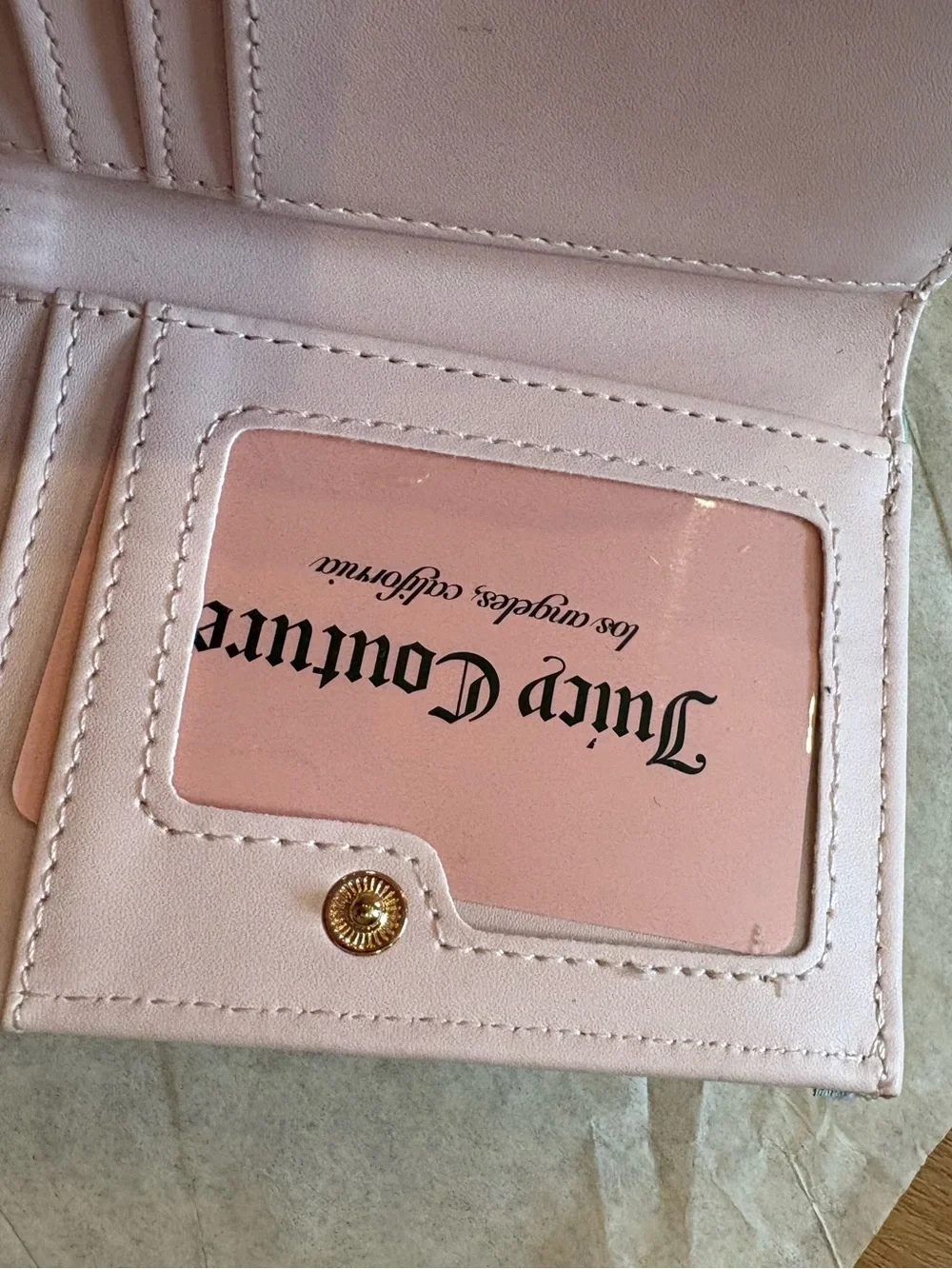 New juicy couture gelato on the beach bifold Wallet